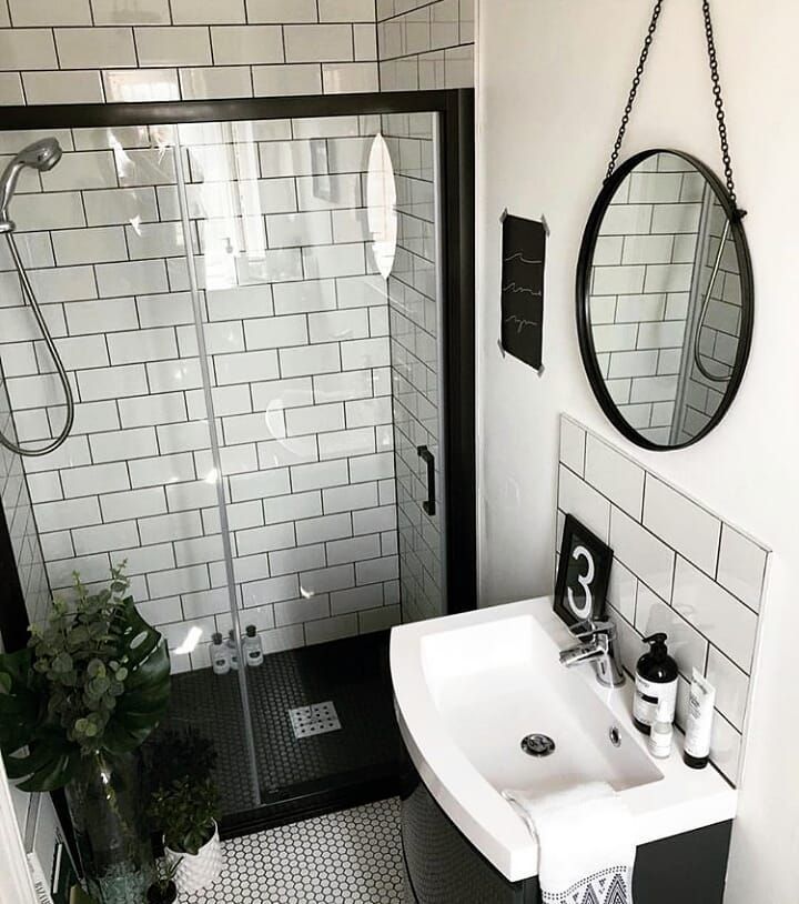 banheiro preto e branco 